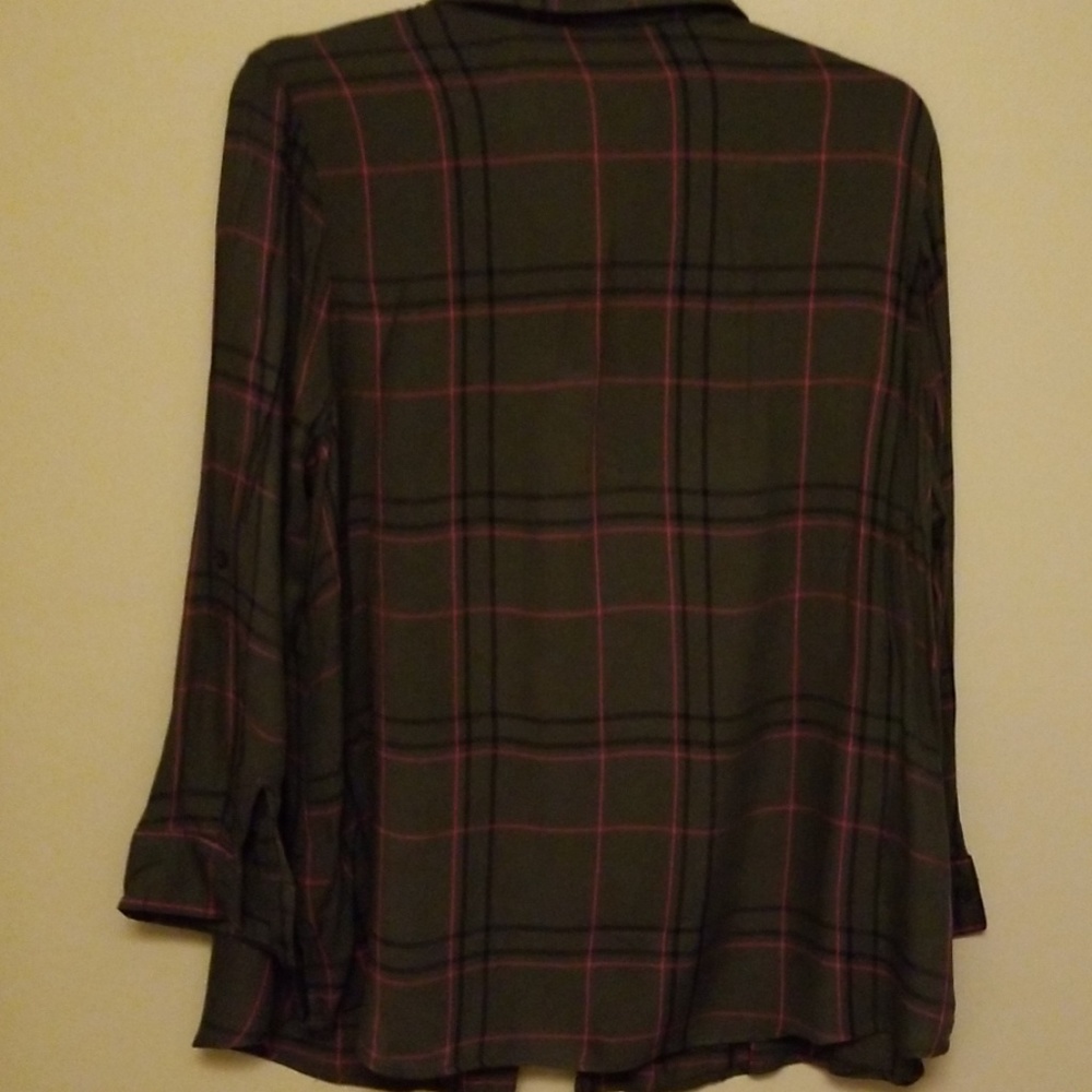 Shirt - Picture 2 of 2